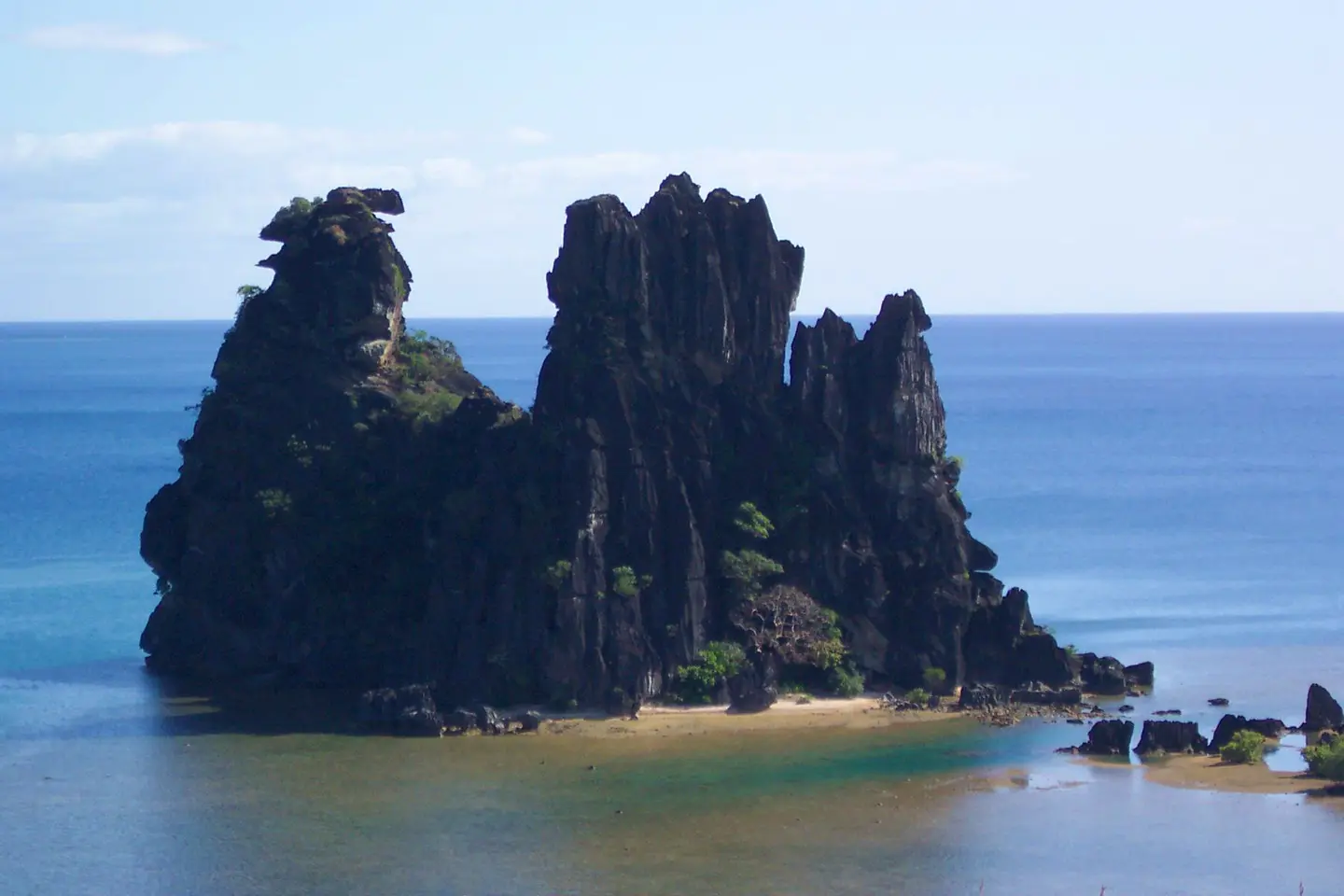 Hienghene rocks - hienghene-pouebo