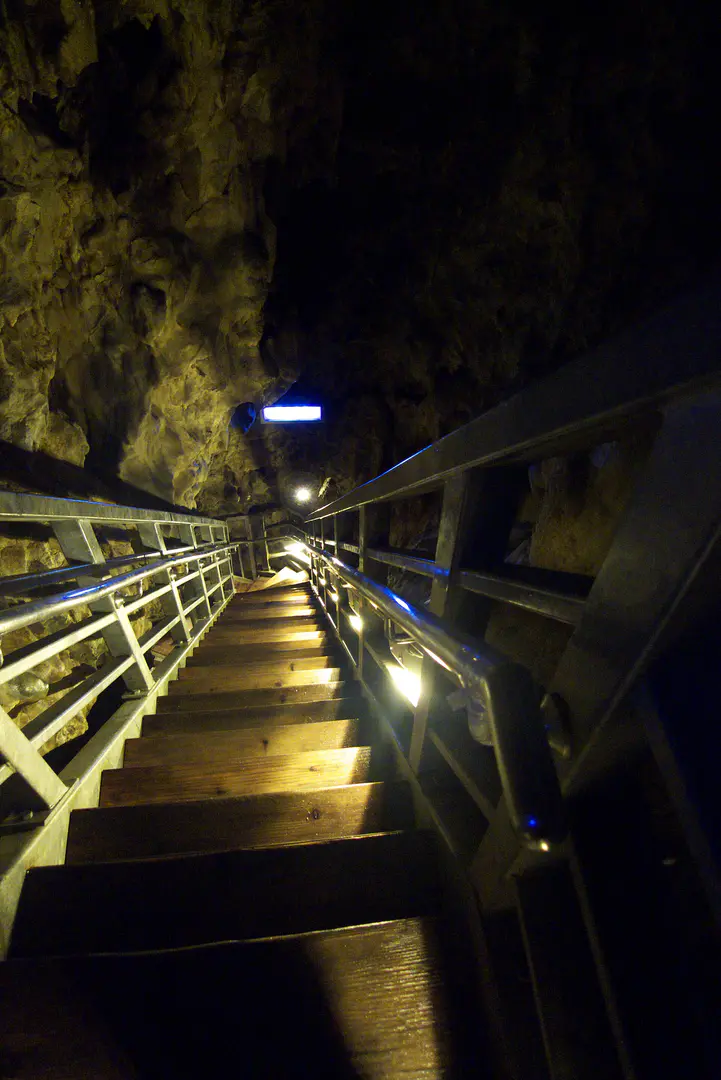 Grotte de Ryūsendo — tohoku-sanriku