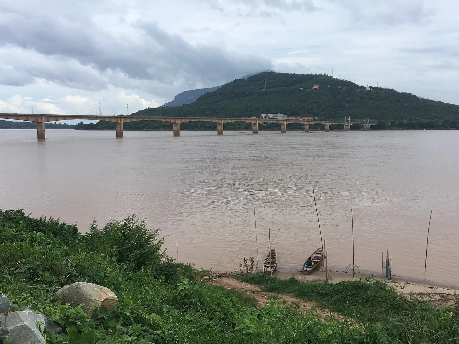 Puente Lao-Nippon