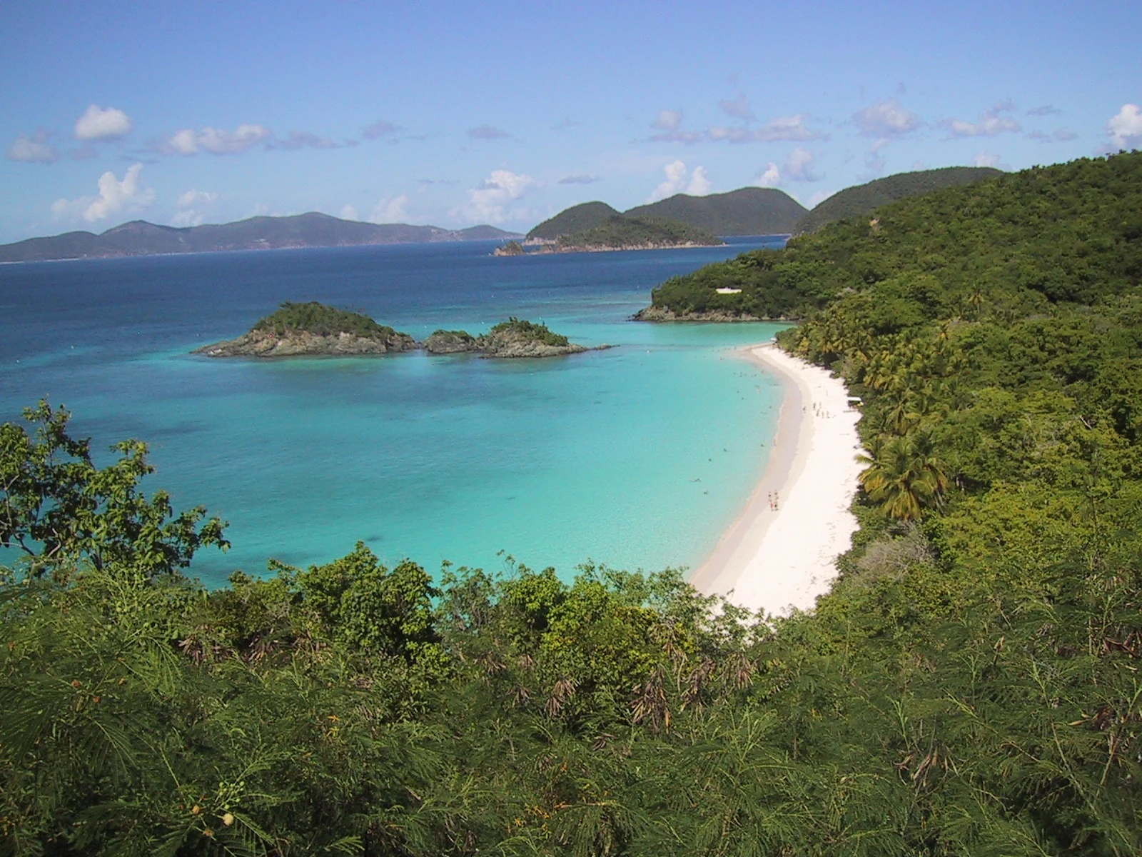Trunk Bay beach