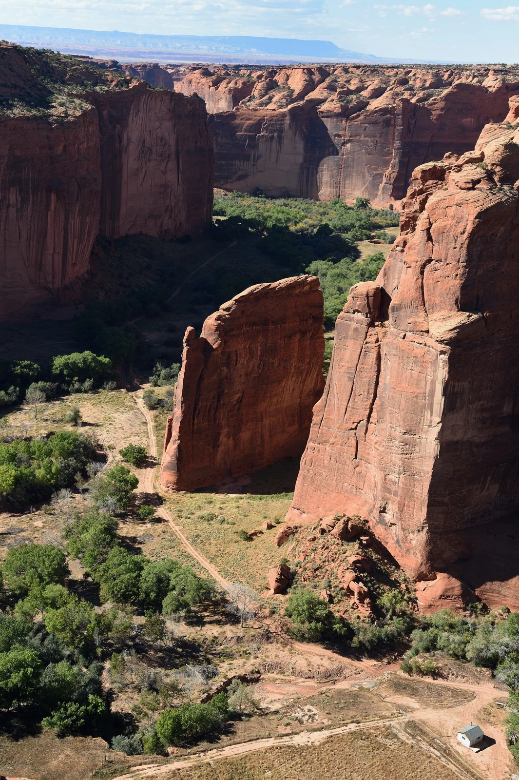 The walls of Chelly Canyon