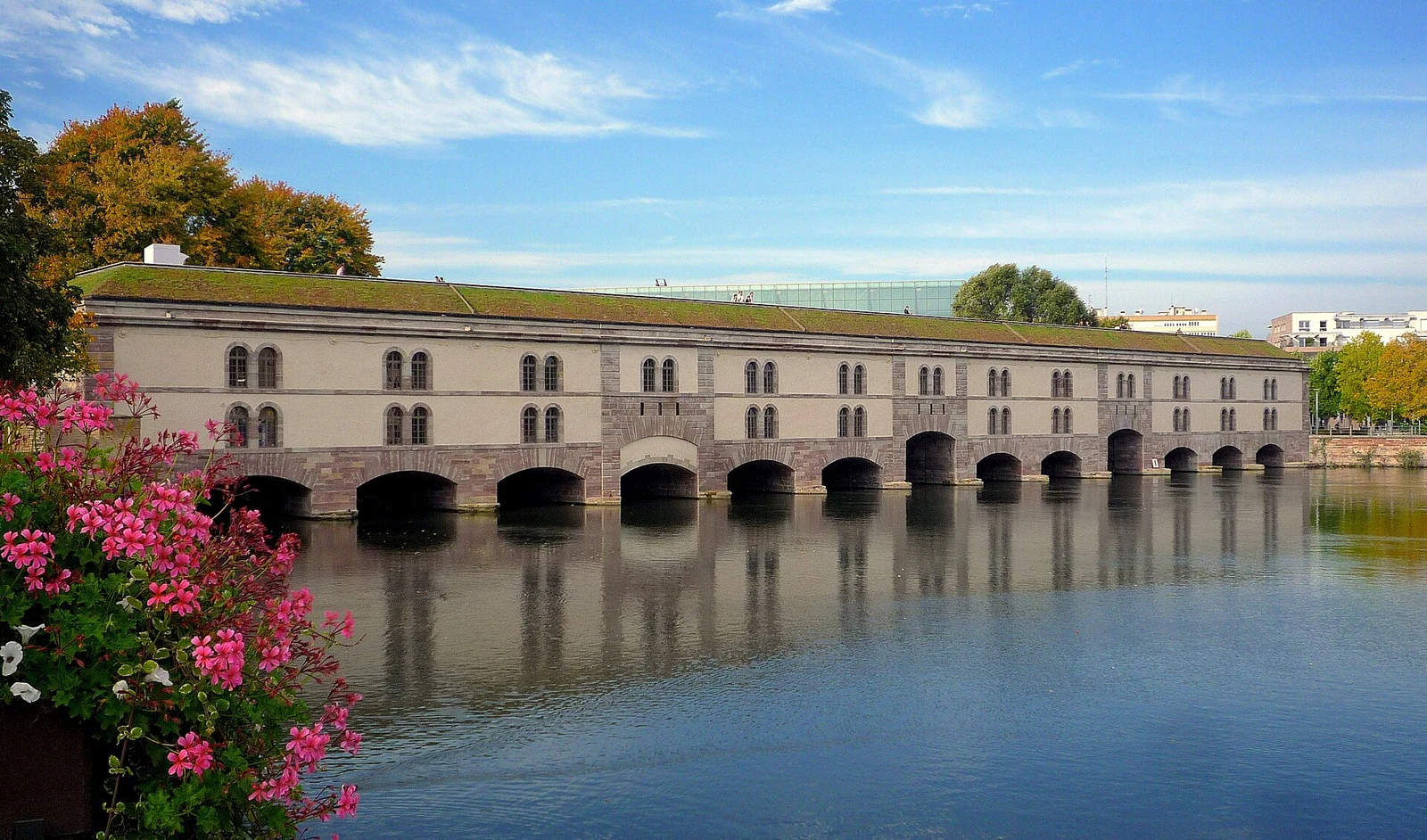Barrage Vauban et ponts couverts