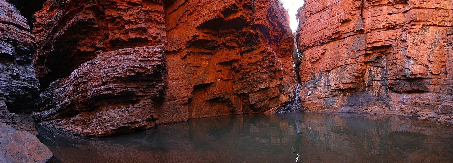 Red walls of Weano Gorge