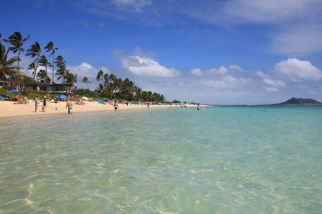 Lanikai beach and turquoise waters