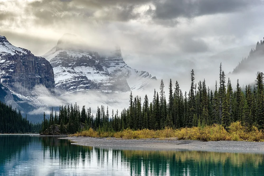 Sunrise at Maligne lake 2