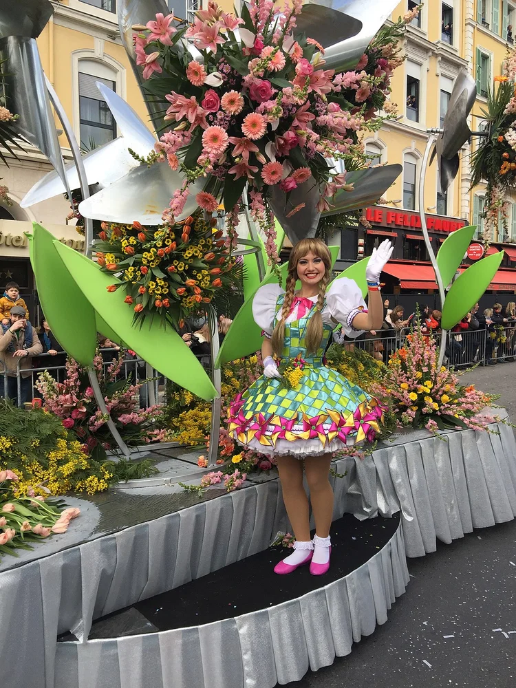 Char de la bataille des fleurs du Carnaval de Nice